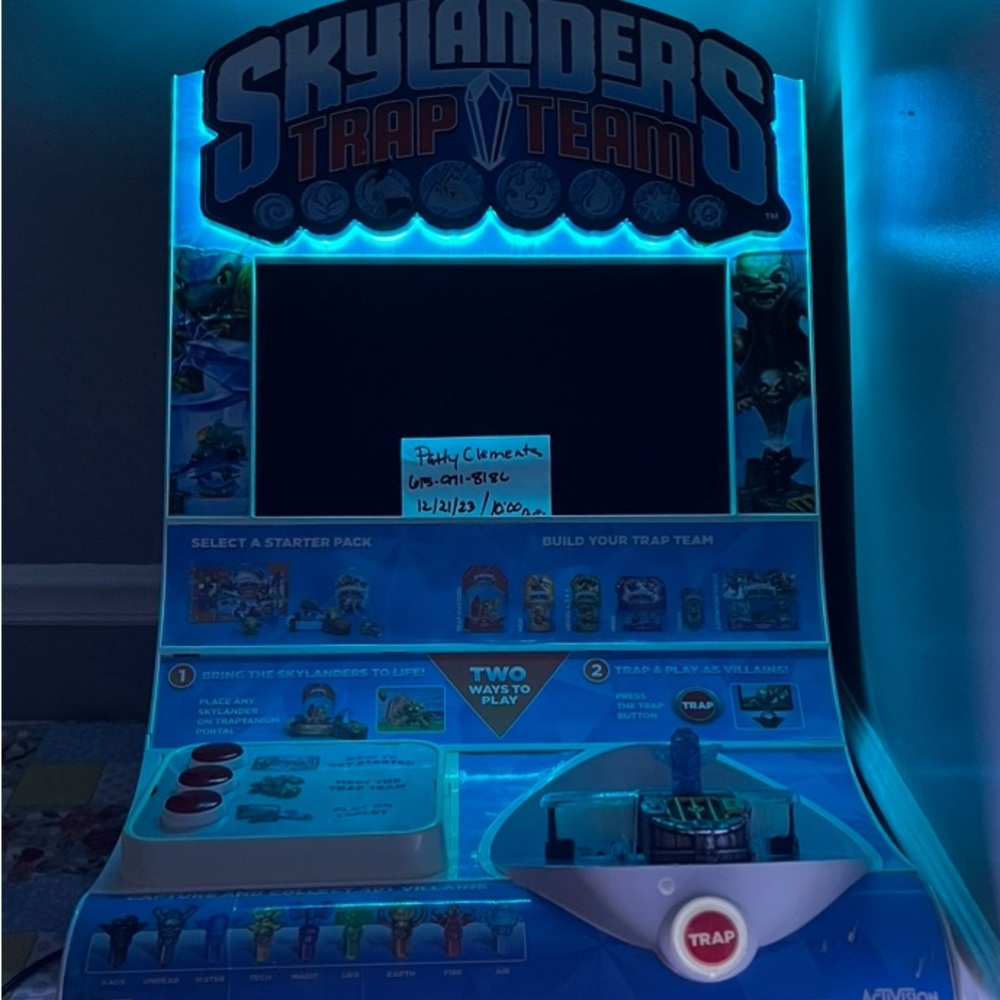 Activision Skylanders Trap Team Walmart Demo Display Unit Game Kiosk/LocalPickup